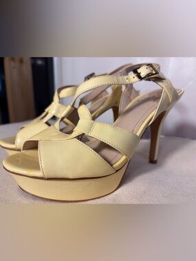 Vince Camuto Pale Yellow Patent Platform Stiletto Sandals